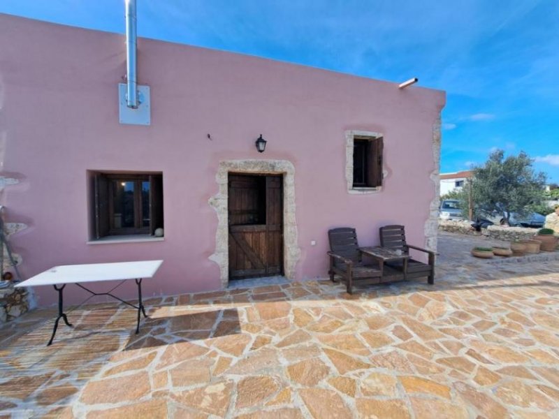 Litsarda Kreta – Charmantes, 200 Jahre altes Steinhaus mit Pool, Garten und Bergblick zu verkaufen Haus kaufen